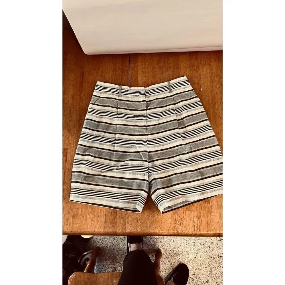 Lafayette 148 Rivington Bermuda SHorts Mica Stripe SZ 6 Linen Blend